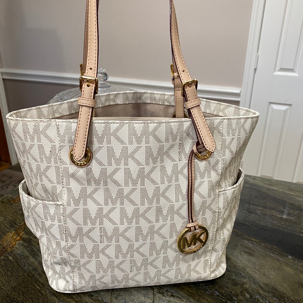 Michael Kors Tote